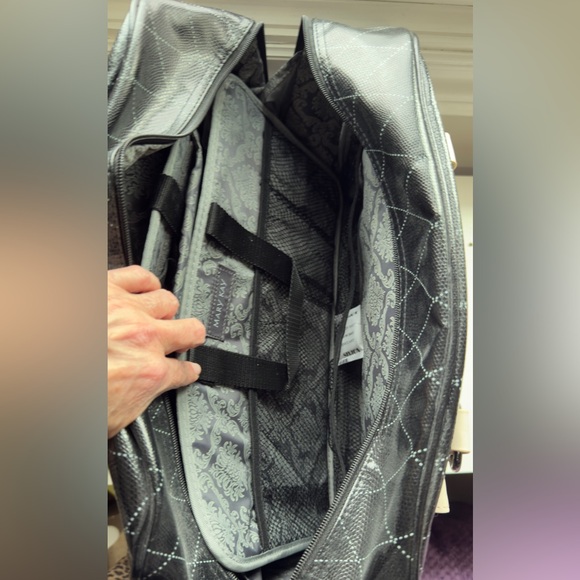 Mary Kay Black and Cream Quilted Laptop Bag - Like NEW1 - Picture 8 of 10